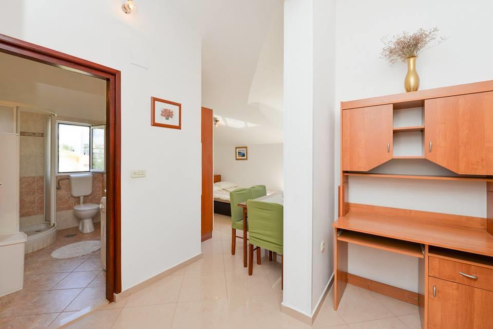 Apartments Manuela Zara Esterno foto