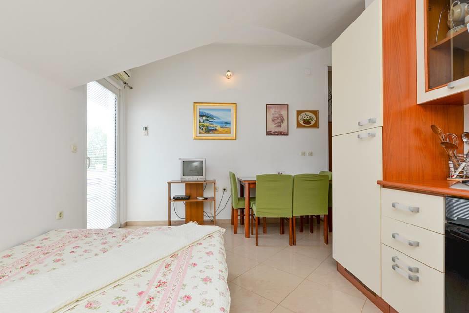 Apartments Manuela Zara Esterno foto